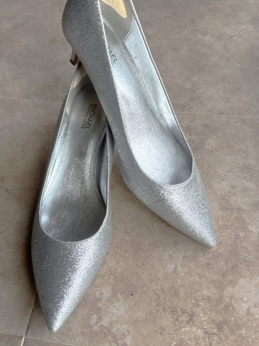 Michael Kors MK-Flex Silver Glitter Kitten Heel Pointed Toe Pumps Shoes 8M